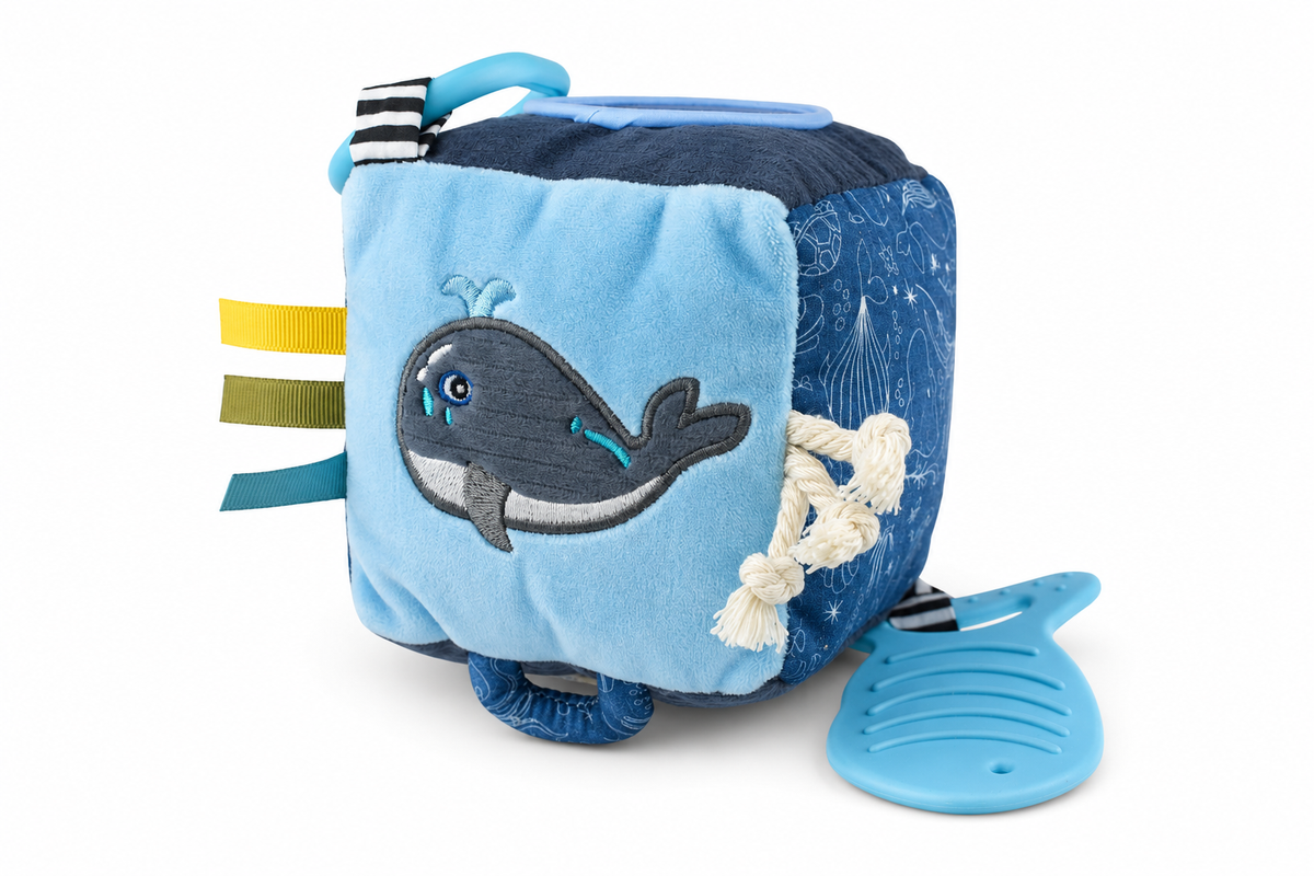 Snuggle Buddy Splashy Whale Discovery Cube